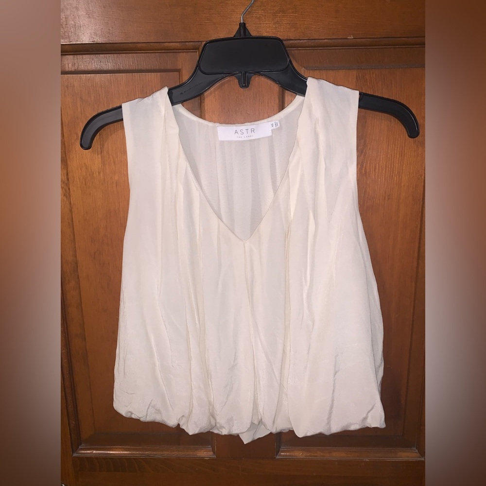 ASTR cream bubble hem blouse
